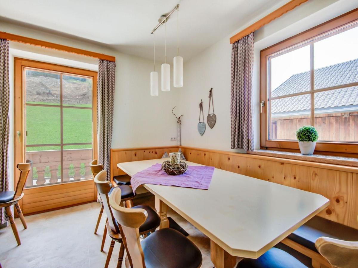 Attractive Apartment In Hainzenberg With Ski Room Luaran gambar