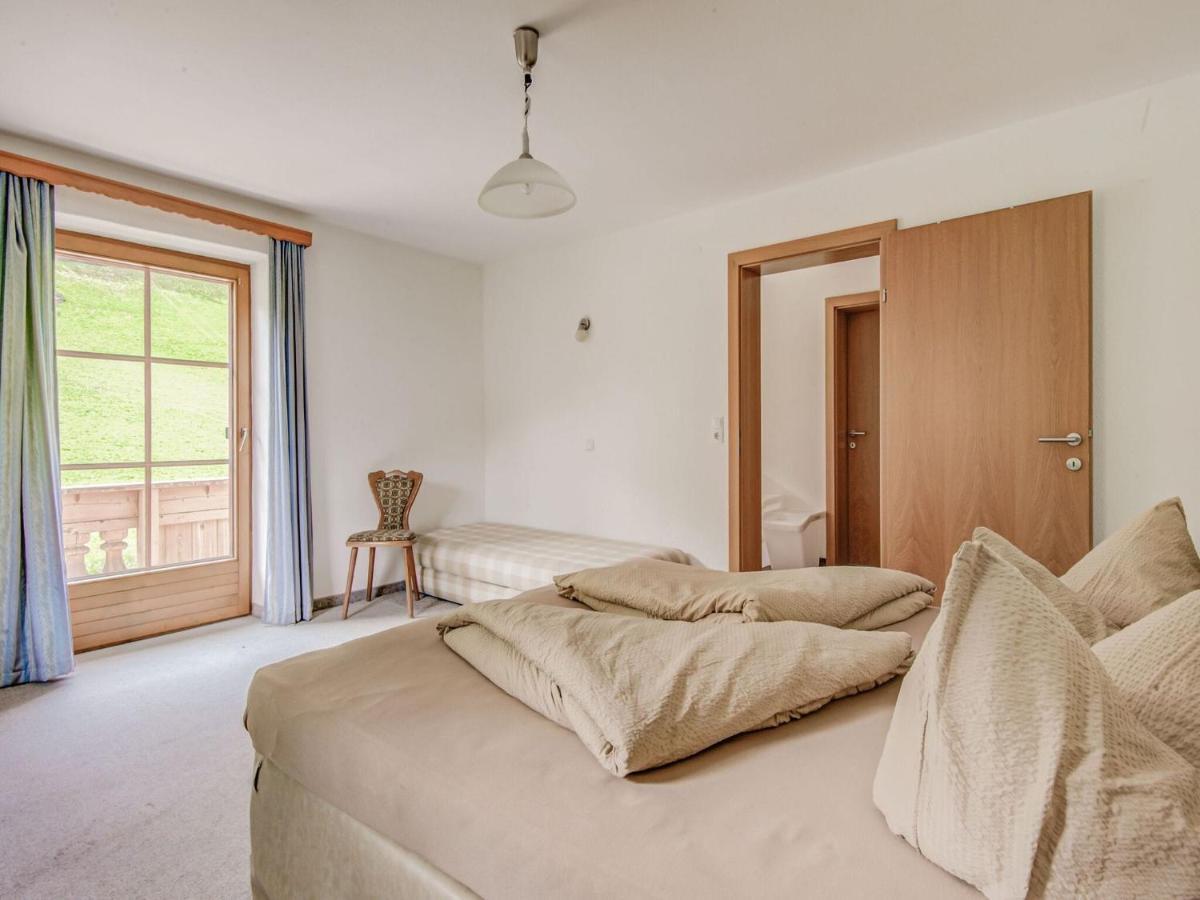 Attractive Apartment In Hainzenberg With Ski Room Luaran gambar