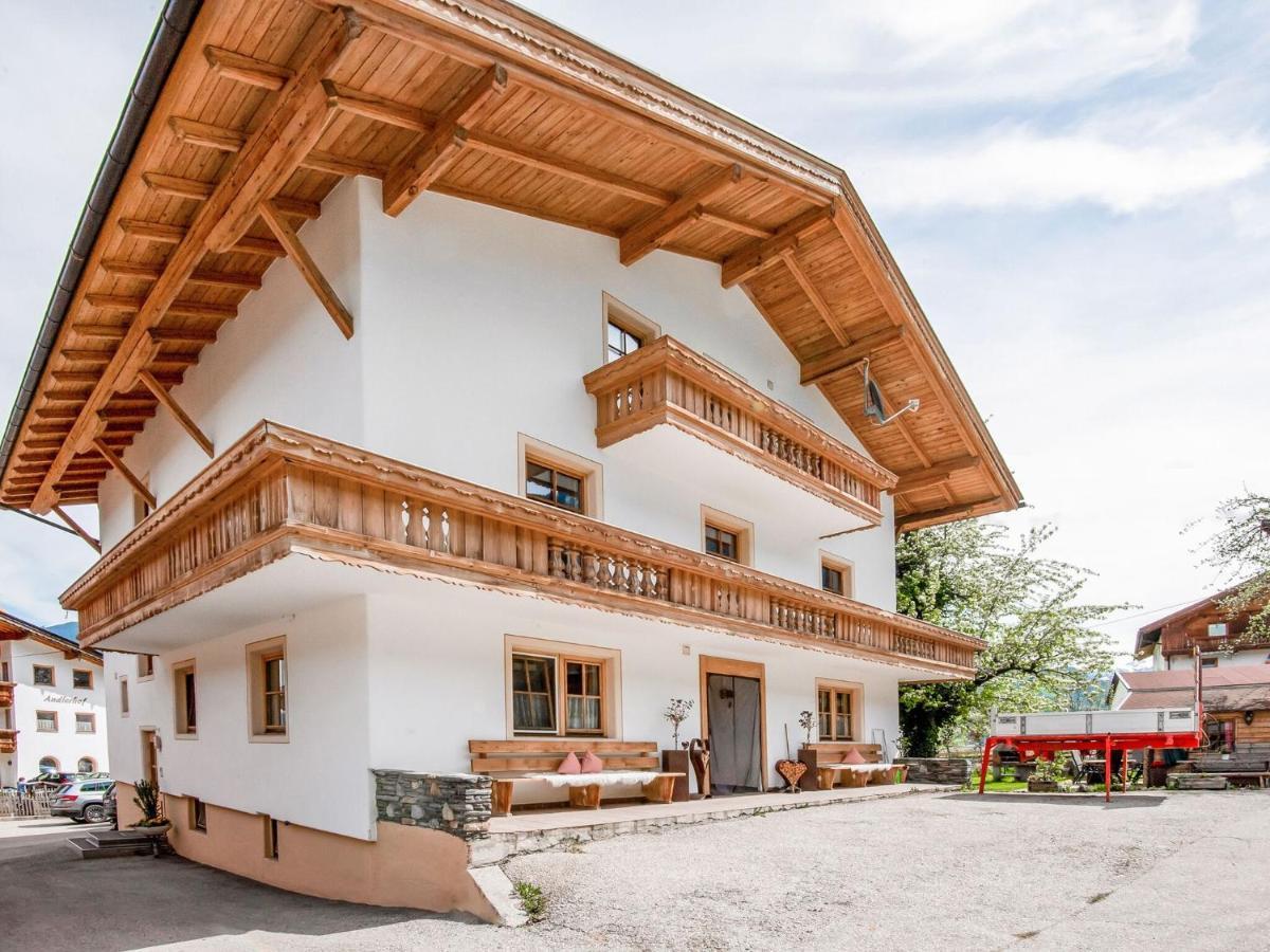 Attractive Apartment In Hainzenberg With Ski Room Luaran gambar